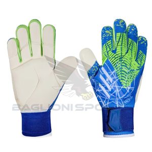 Performance Soccer Gloves for Cold Weather Training